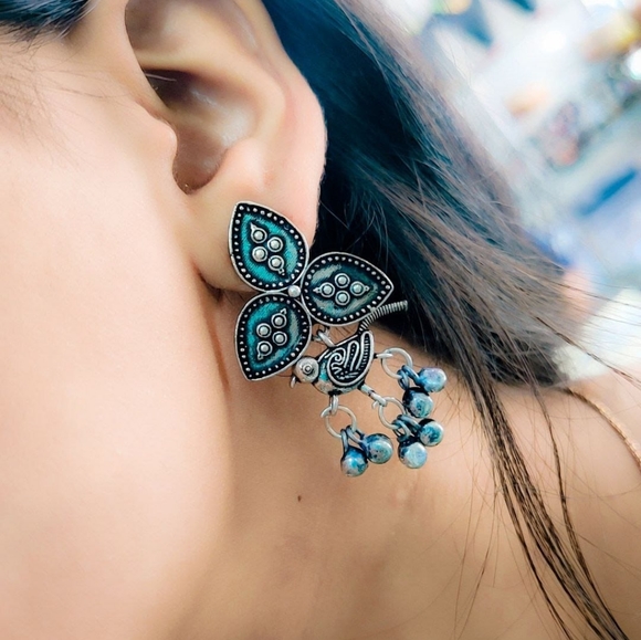 EARRINGS - Picture 3 of 3